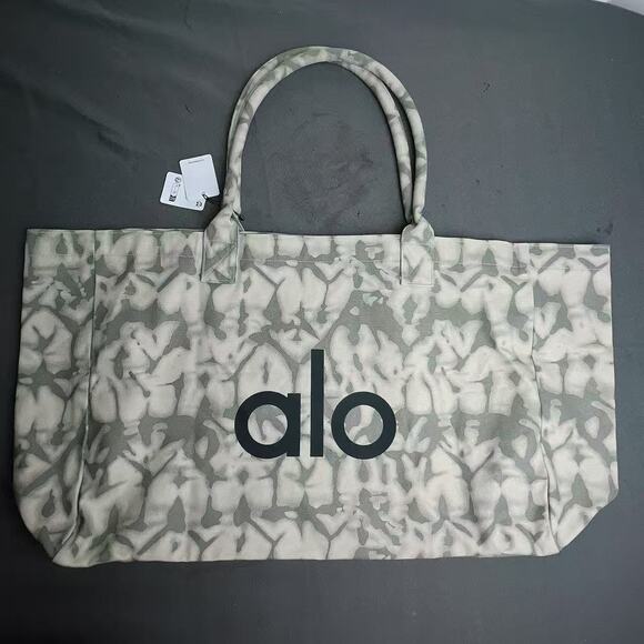 ALO Yoga Handbags - ALO Yoga Gray Tie-Dye Canvas Tote Bag NWT